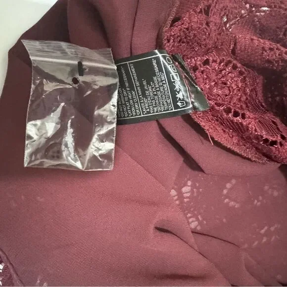 BB Dakota 'Patti' Guipure Lace Sleeveless Blouse in Bordeaux, S NWOT - Picture 9 of 11